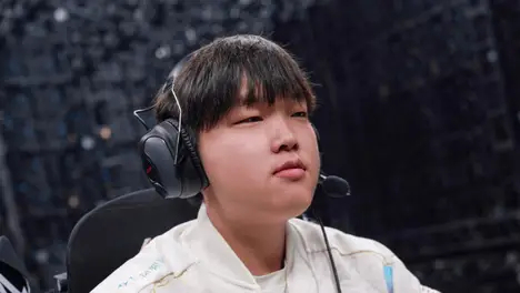 英雄联盟全球总决赛创电竞赛事观赛人次新高，电子竞技发展势头强劲，电竞赛事直播与电竞市场规模持续扩大